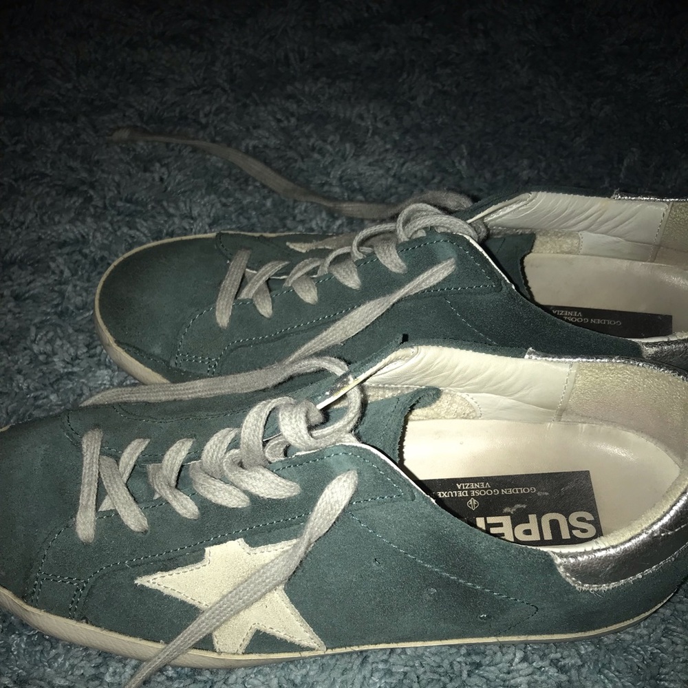 GOLDEN GOOSE